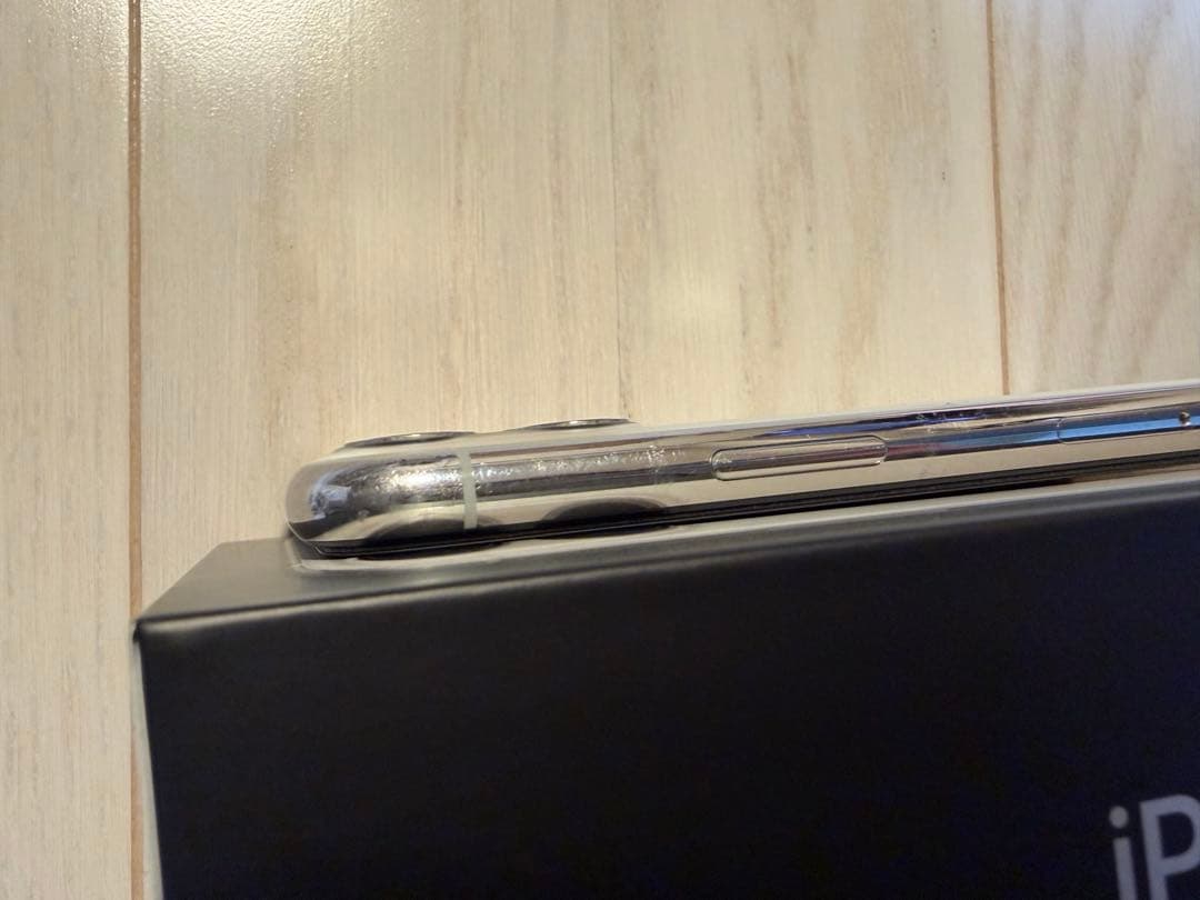 iPhone11pro シルバー