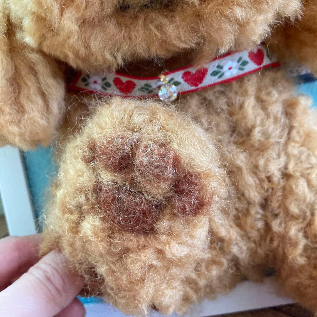 羊毛フェルト　ハンドメイド　犬　トイプードル