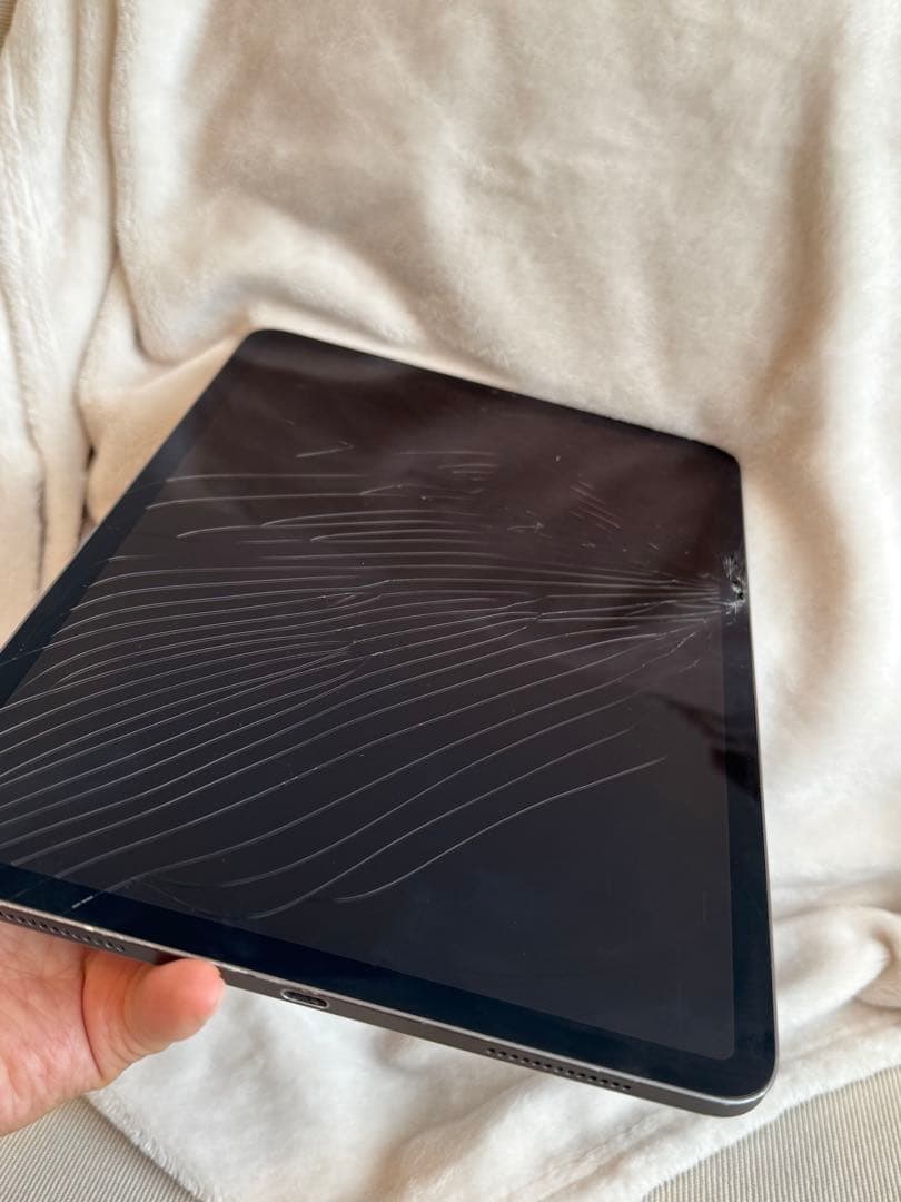 11インチiPad Pro第2世代Wi-Fiモデル Pencil付き ※画面割れ