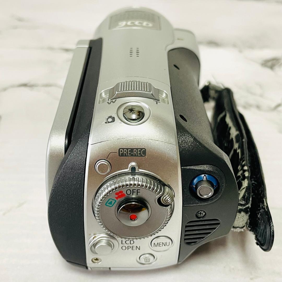 Panasonic HDC-SD5 バッテリー2個・新品8GBメモリーカード付