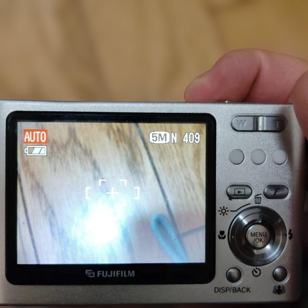 Fujifilm FinePix EZ シルバー デジタルカメラ
