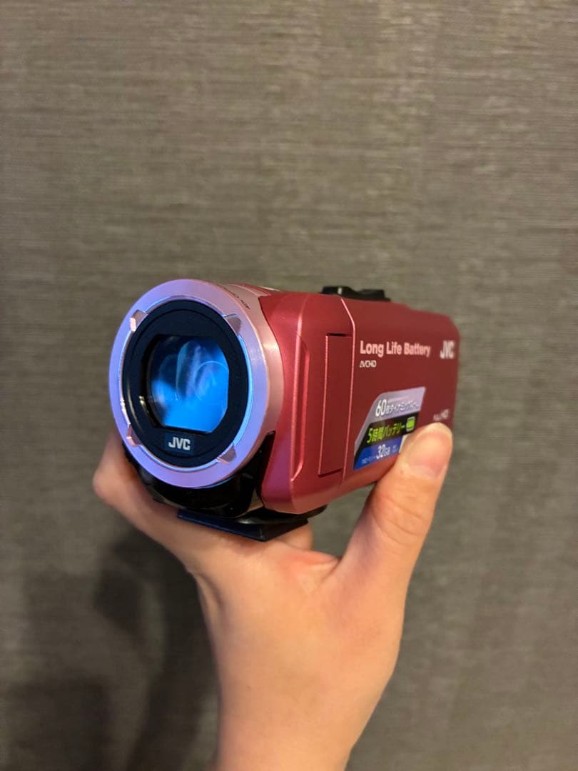 【美品】【三脚付きすぐ使える】JVC ビデオカメラ 本体 ピンク 付属品あり
