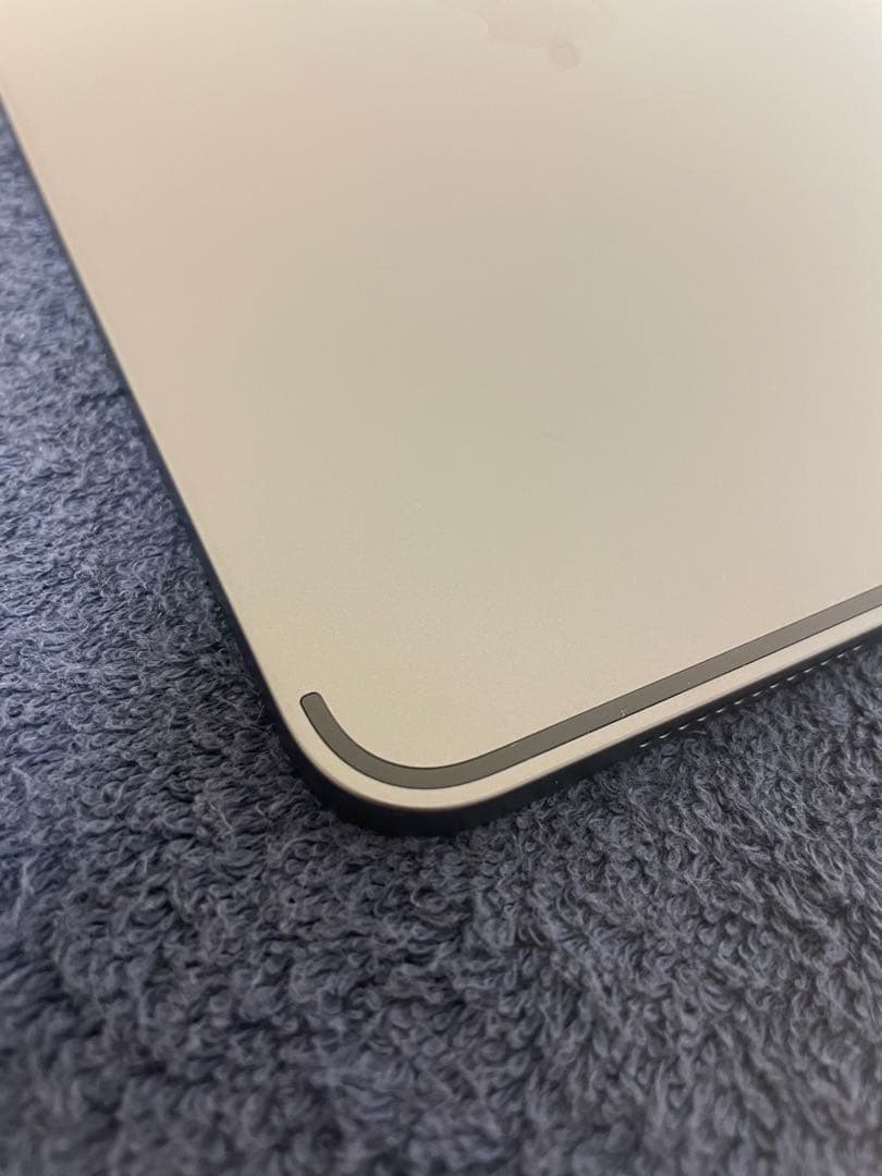 本体・キーボード付けます・箱あり　Apple iPad Pro 本体