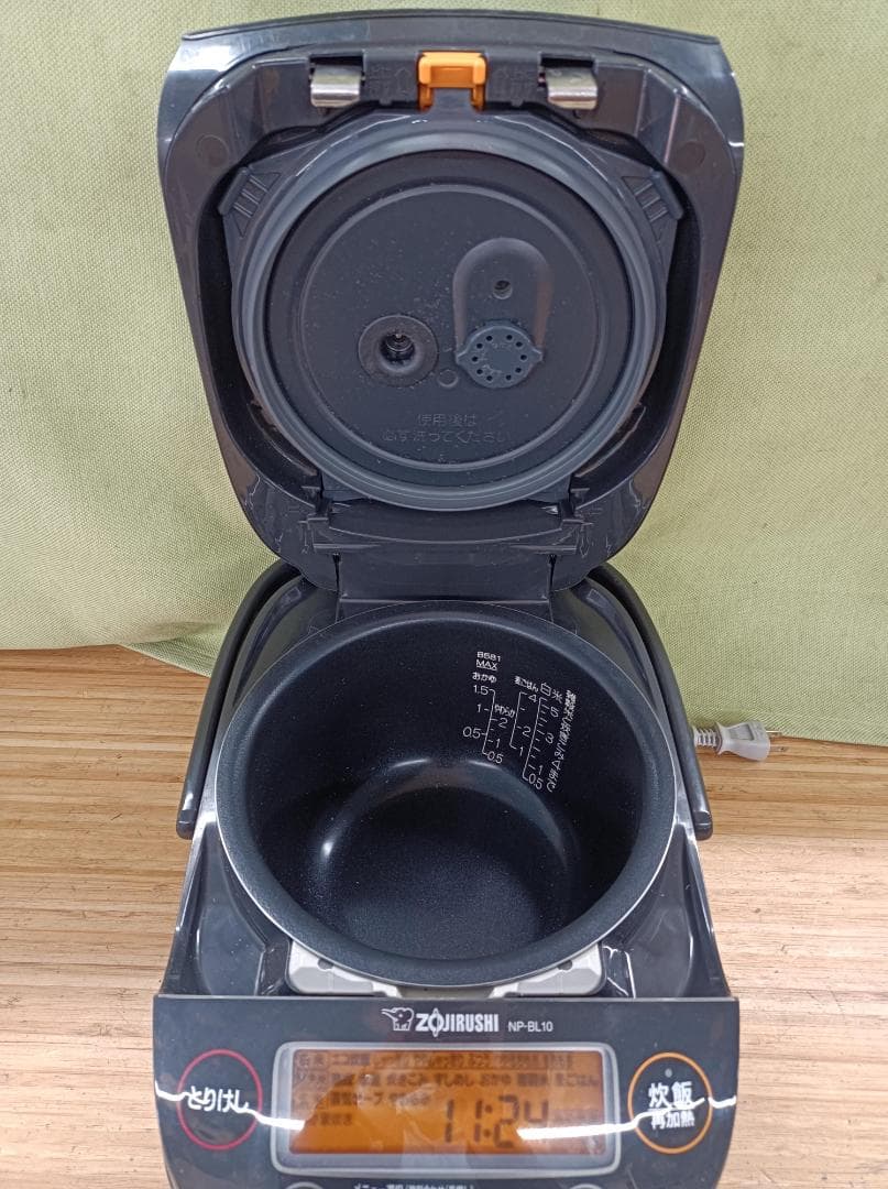 都《FCTKC》象印 炊飯器　NP-BL1O　中古　22年製