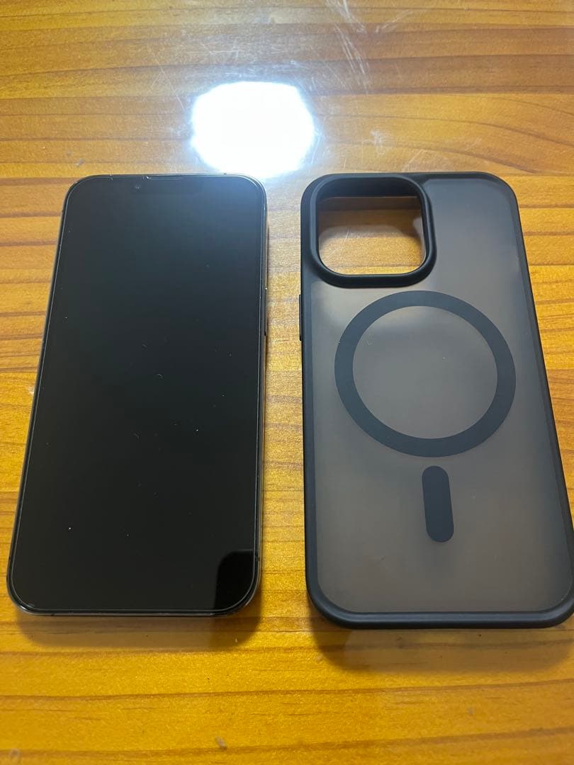 Apple iPhone 13 Pro グラファイト 512GB ケース付き