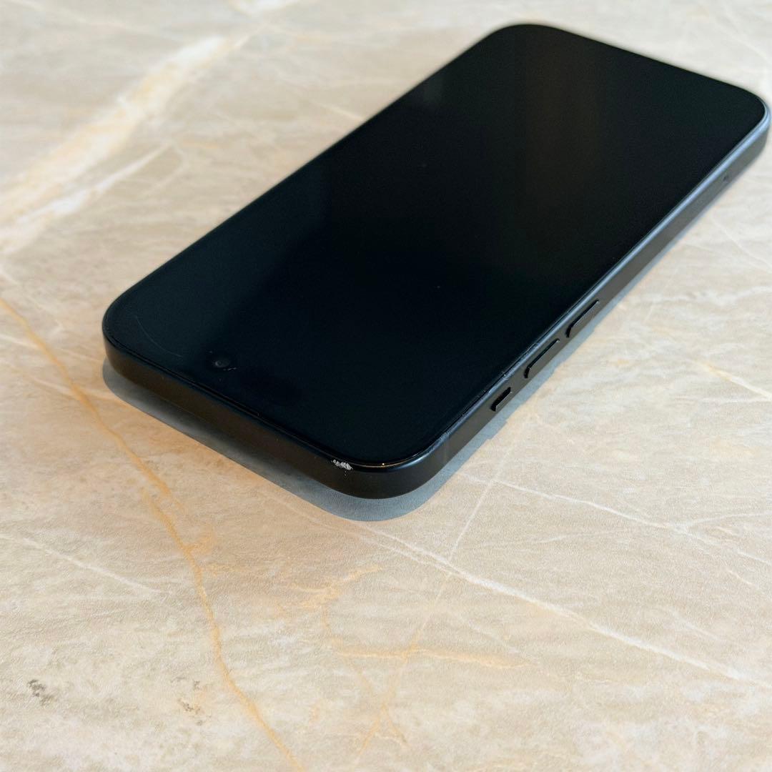 【画面無傷】iPhone 15 ブラック128 GB SIMフリー 　箱付き