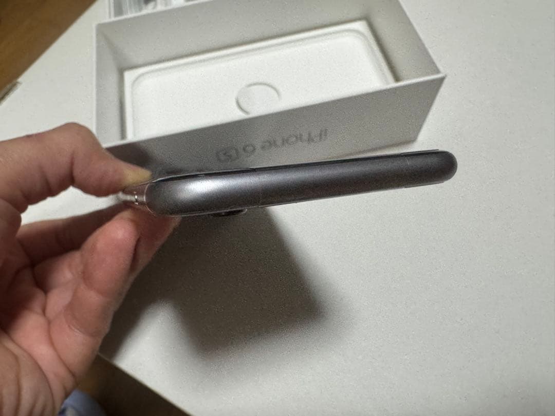 Apple iPhone 6s スペースグレー 本体