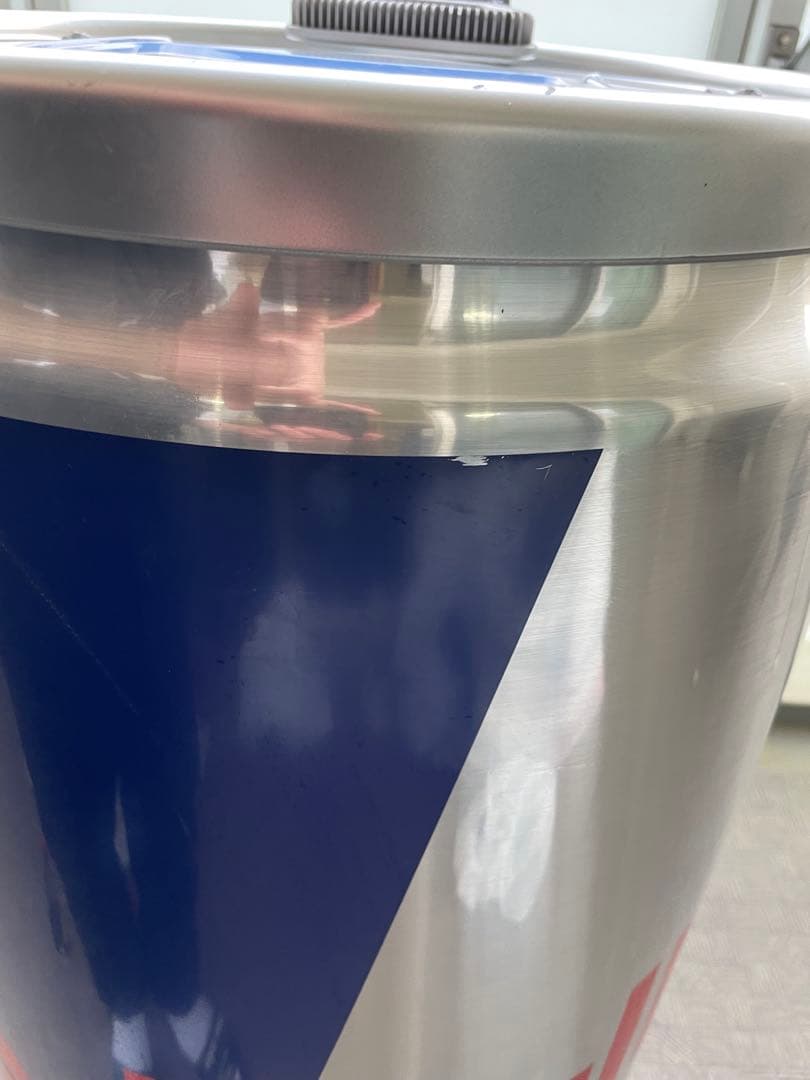 最終値下 Red Bull 缶型冷蔵庫 キャスター付き 特大 非売品 業務用