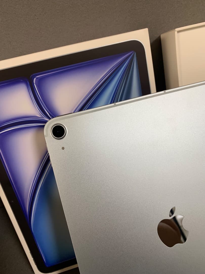 ほぼ未使用 SIMフリー iPad Air 11インチ(M3) 256GB