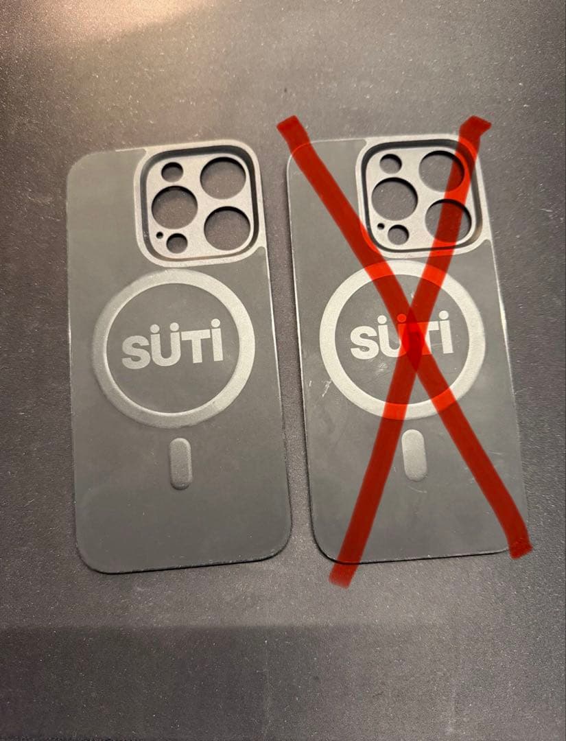 SUTI PhoneBack iPhone15Pro用 ブラック　シリコン