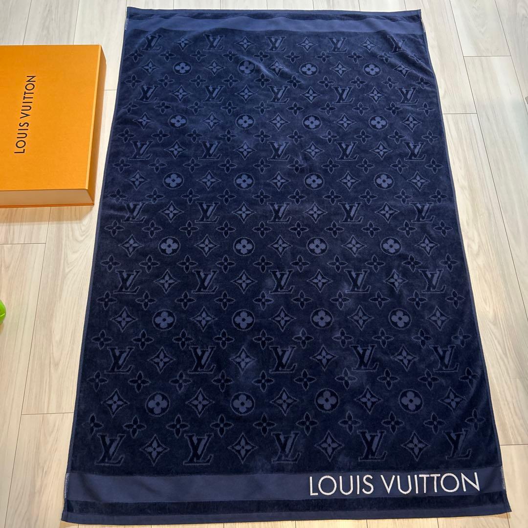 Louis Vuitton ルイヴィトン　ビーチタオル・LV バケーション