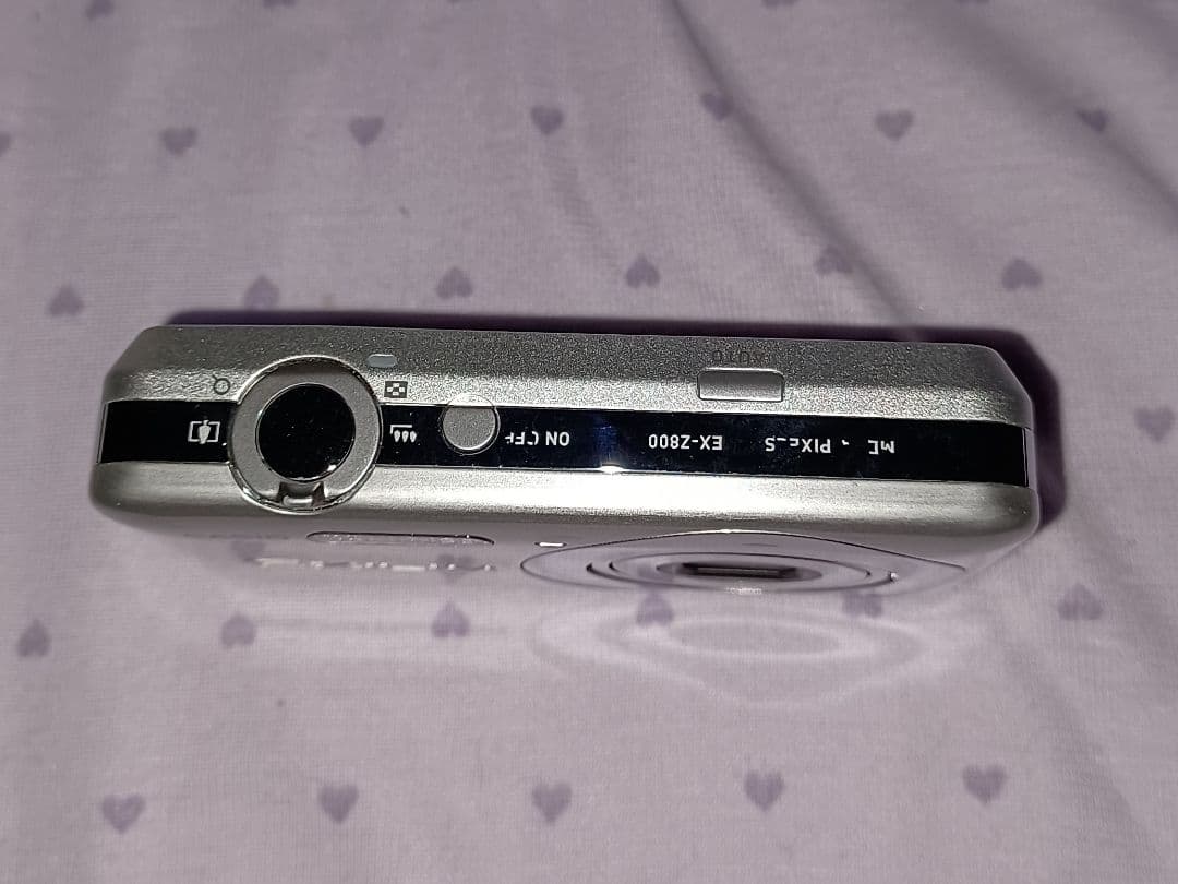 デジタルカメラ CASIO EXILIM EX-Z800