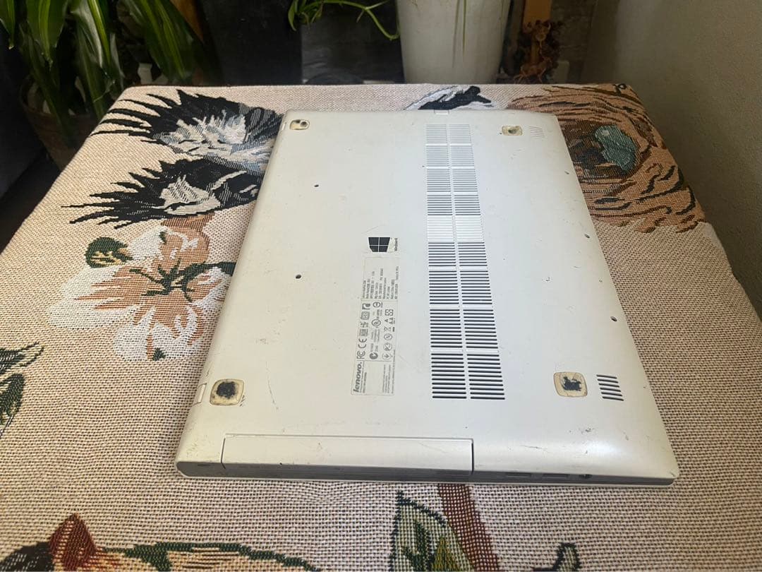 レノボ　ノートパソコン　Windows11