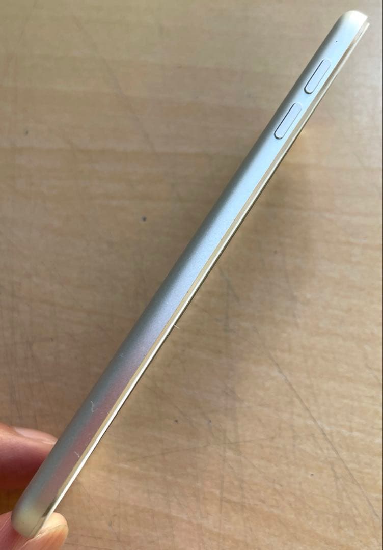 iPod touch 第7世代　32GB シルバー　A2178 美品　ジャンク