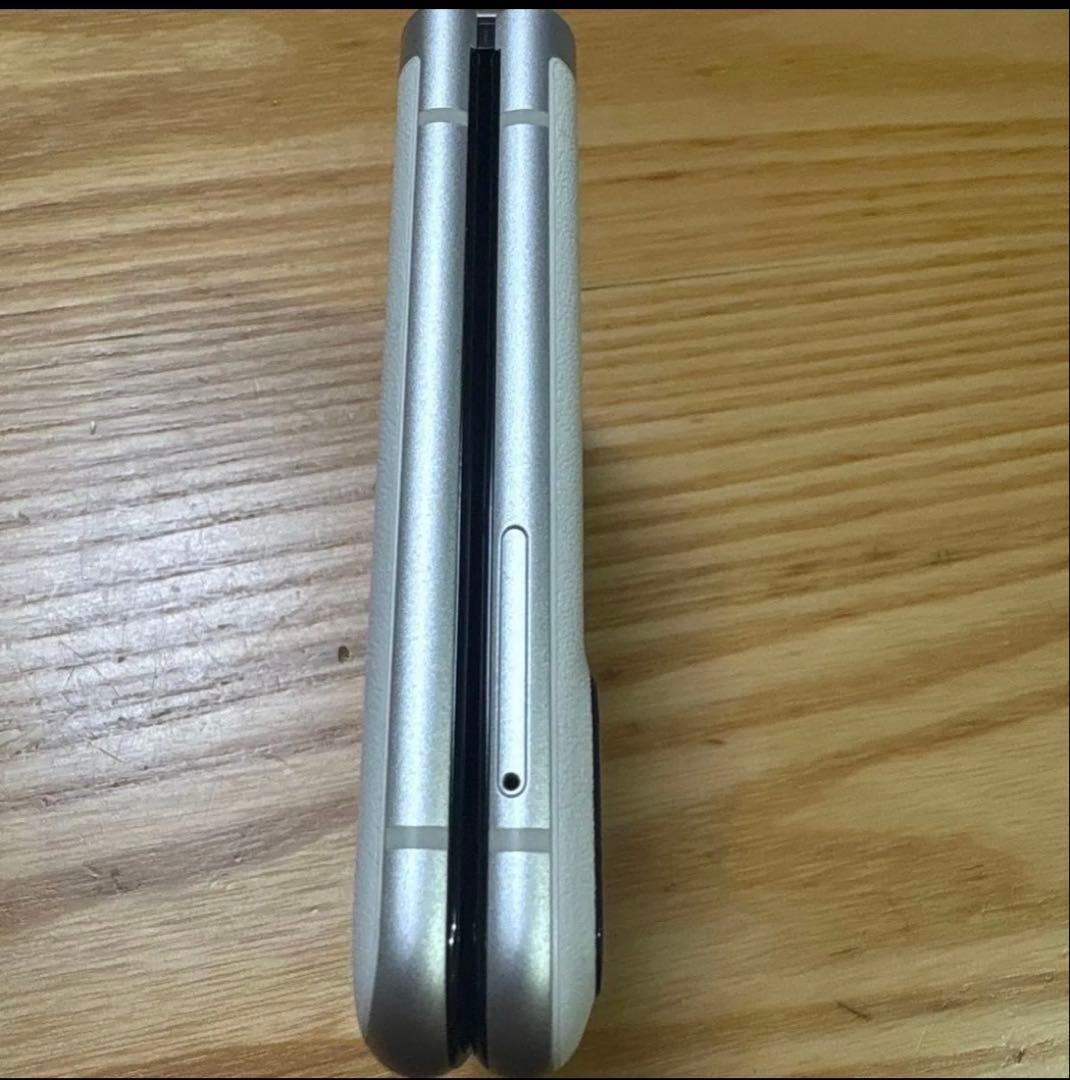Motorola razr 40 本体