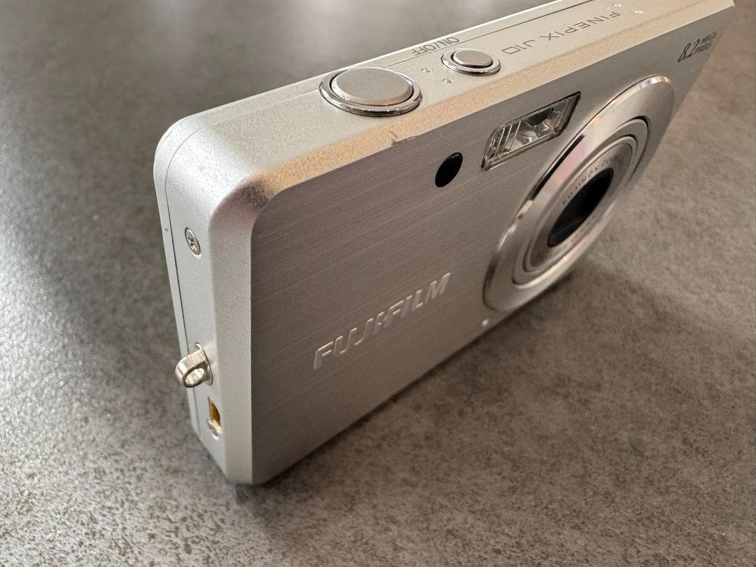 FUJIFILM FinePix J10 8.2メガピクセル