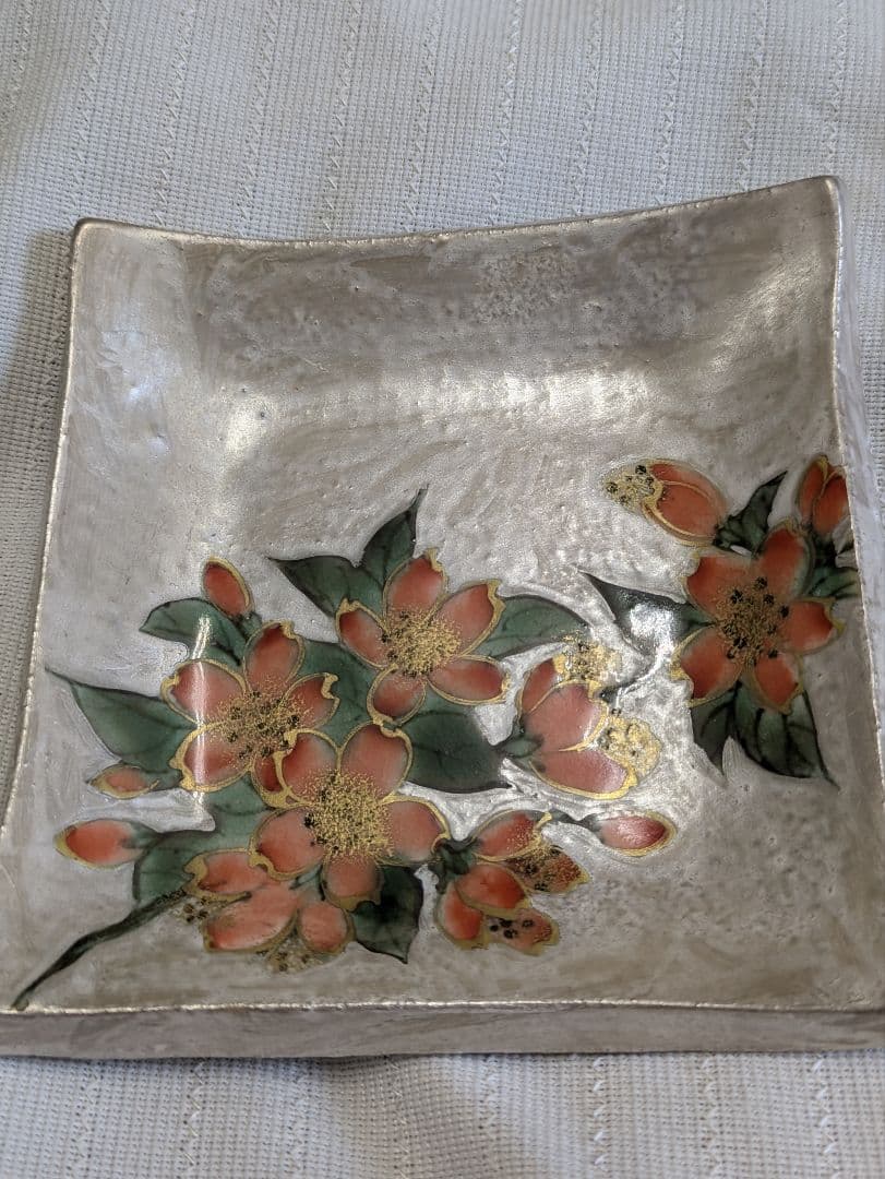 金彩の花柄陶器皿5枚セット