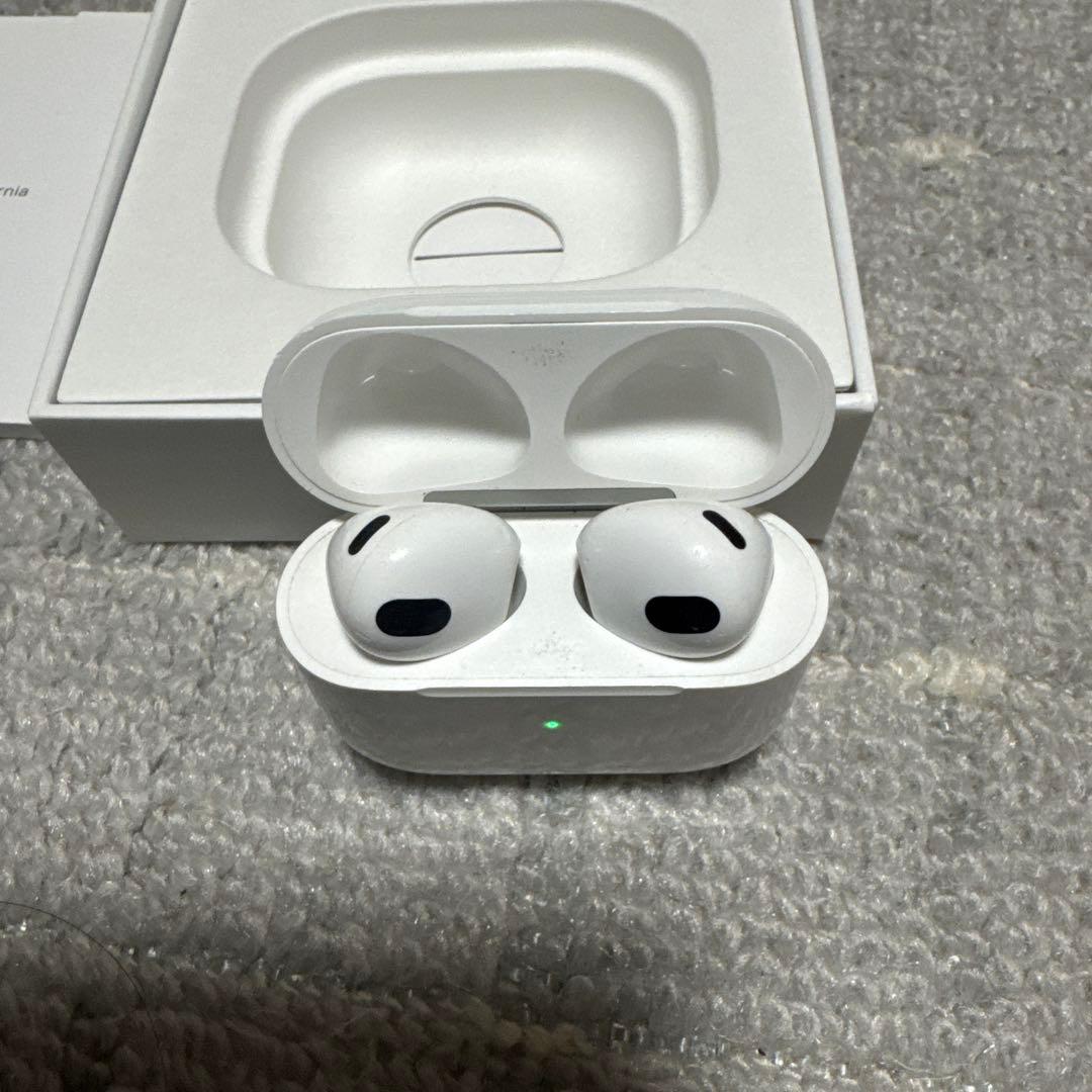 かわたかApple AirPods 第三世代 本体 充電ケース付き