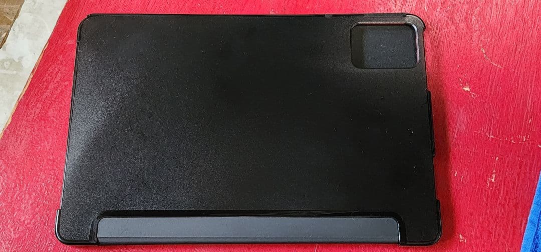 新品同様レノボタブレット　M11 TB330FU LTE対応