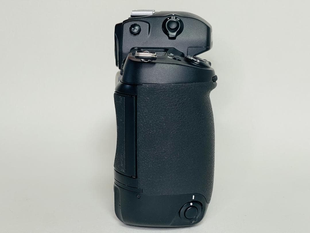 Nikon ニコン D1x デジタル一眼レフカメラ
