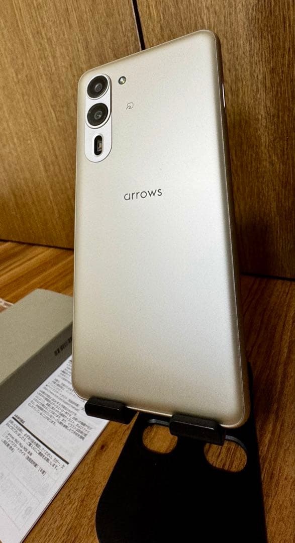 arrows we2 plus m06 simフリー 256G箱付