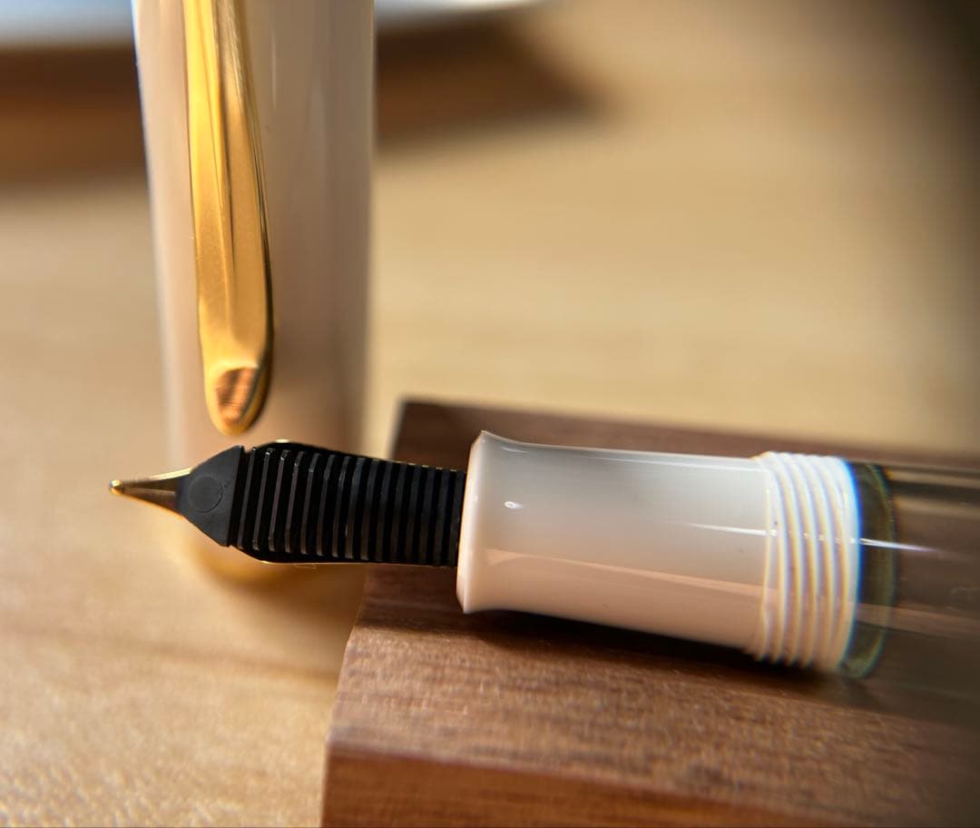 Pelikan 万年筆 限定生産　パステルグリーンM200 EFニブ