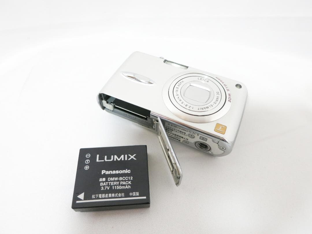 美品☆デジカメ Panasonic LUMIX DMC-FX01 シルバー