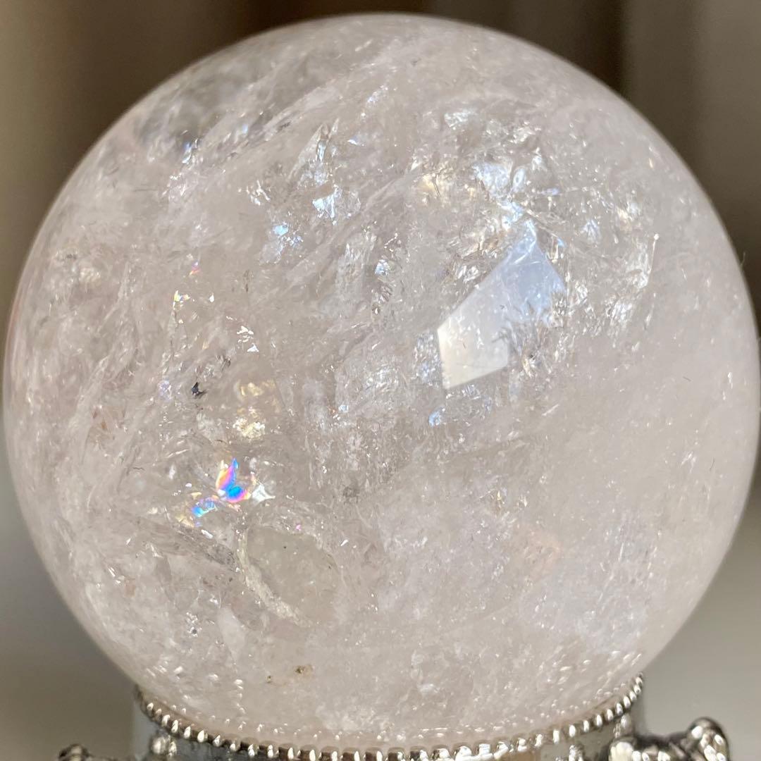 【 天然石 シュワシュワ 虹入り 水晶 スフィア 約54ミリ ブラジル産 丸玉】