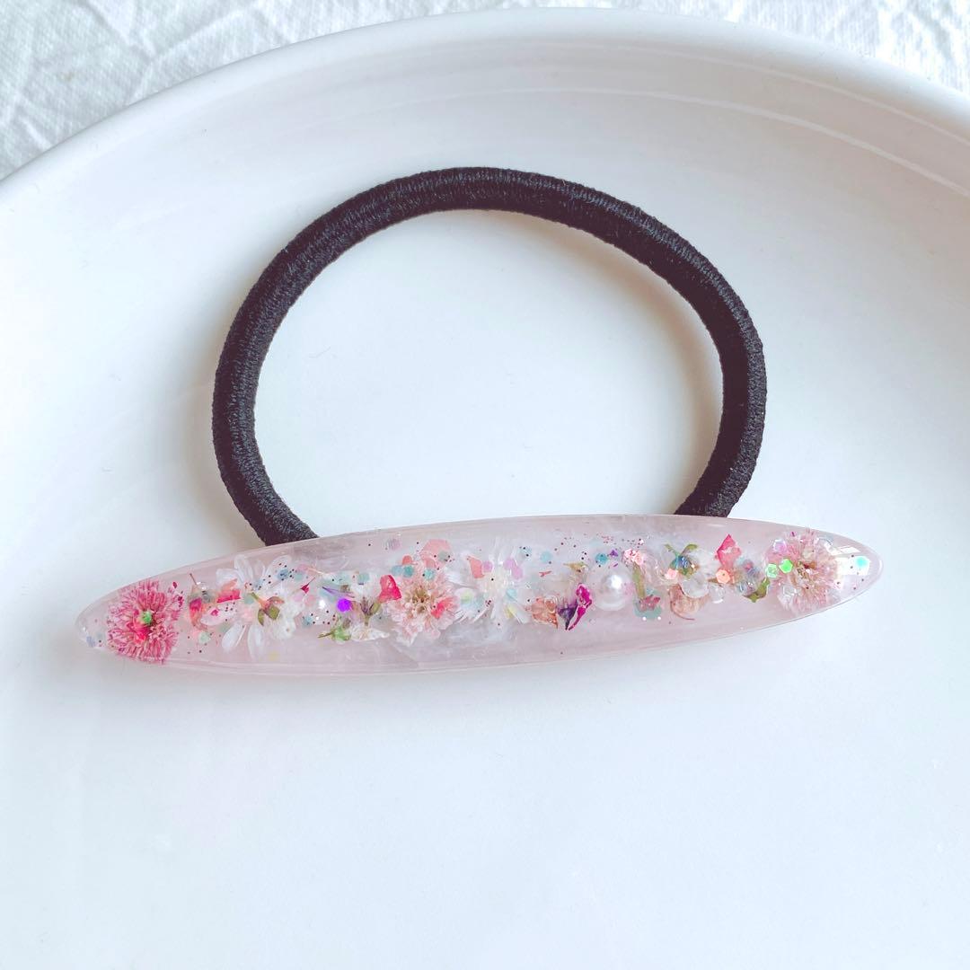 レジンヘアゴム 大ぶり　ピンク　かすみ草　バラ　パール