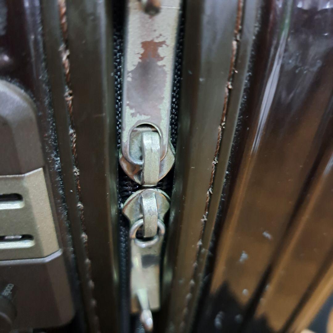 RIMOWA サルサデラックス四輪 TSAロック 機内持ち込み　ブラウンカラー