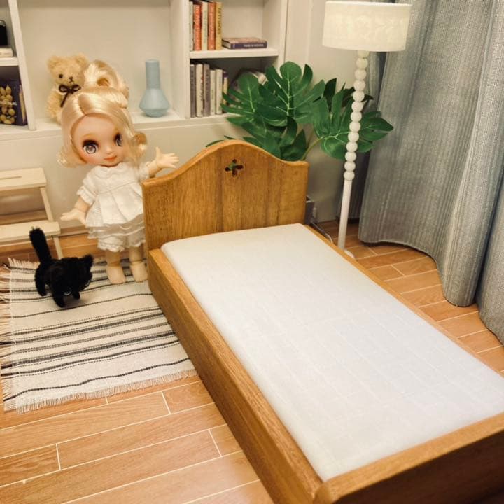 プチブライス　キューポッシュ　オビツ　サイズのゆったりおやすみ　ミニチュアベッド
