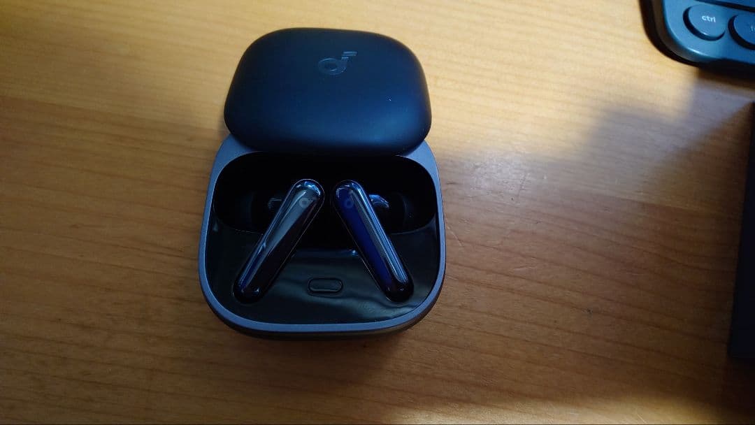 イヤホン liberty5 Anker soundcore