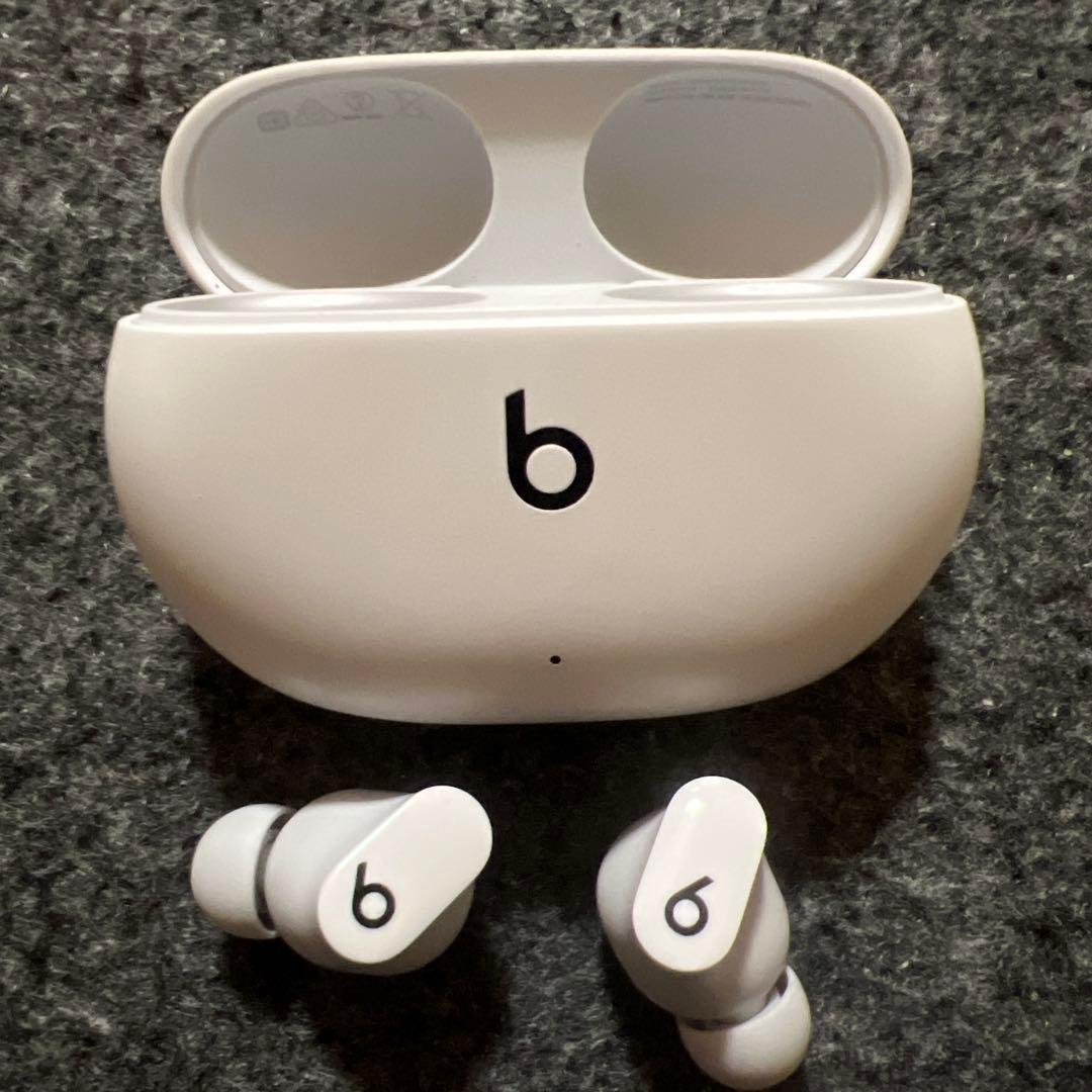 美品Beats Studio Buds ワイヤレスイヤホン ホワイト