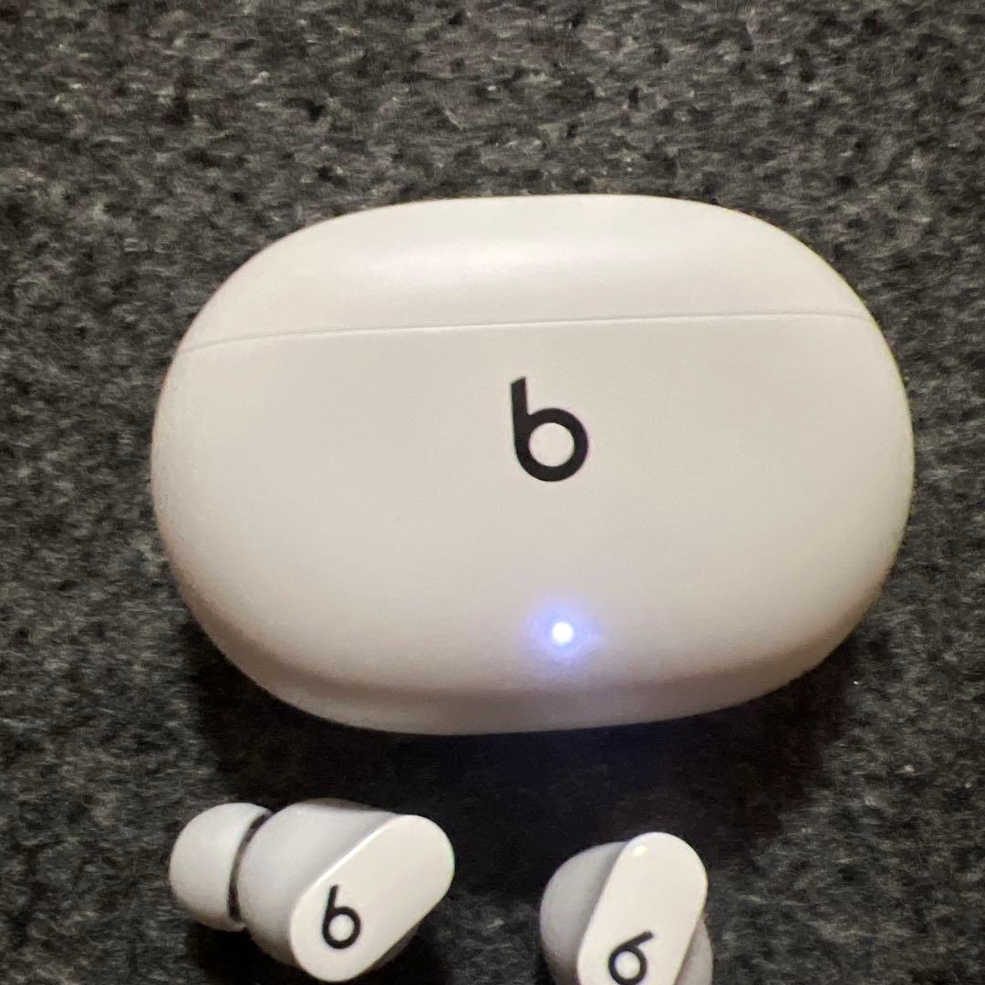 美品Beats Studio Buds ワイヤレスイヤホン ホワイト