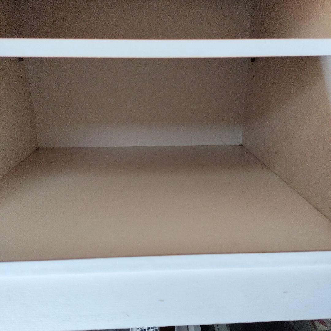 キャビネット　収納家具