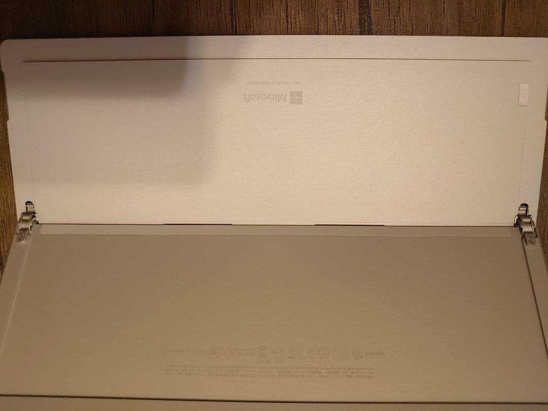 Surface Pro7 i5 256GB　タイプカバー ペン付