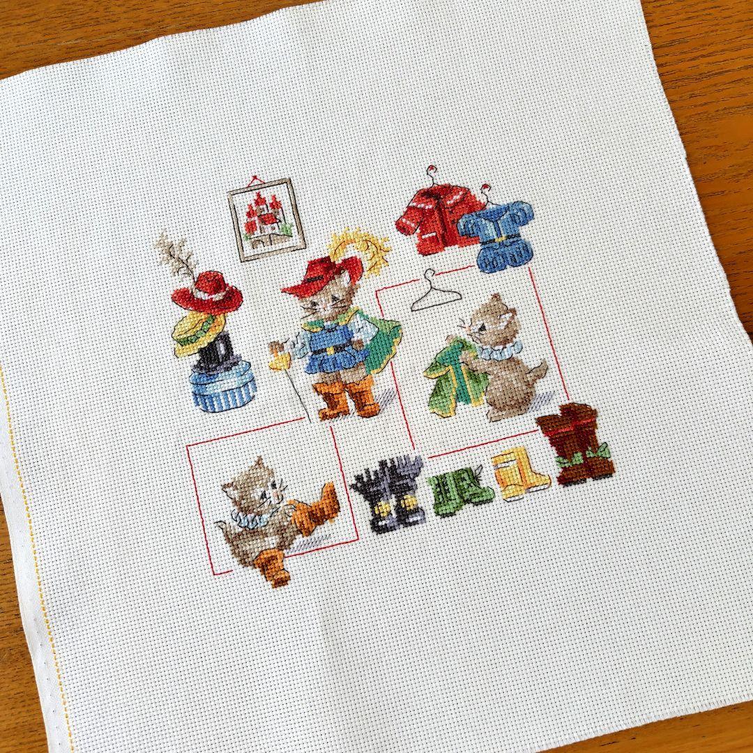 クロスステッチ完成品　ヴェロニク・アンジャンジェ