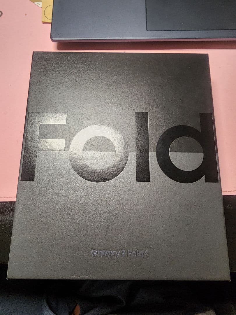 Samsung Galaxy Z Fold4 256GB シムフリ