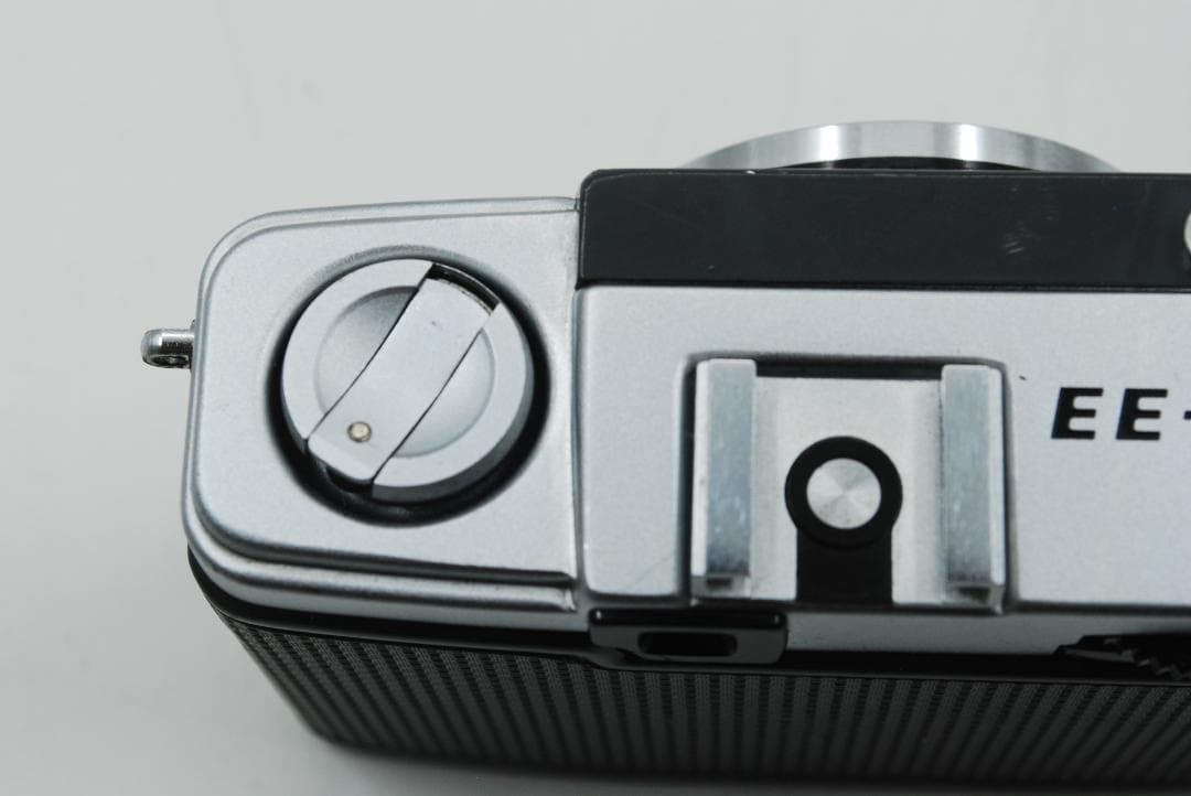 ■動作品■ 人気機種 OLYMPUS PEN EE-2 ハーフサイズカメラ