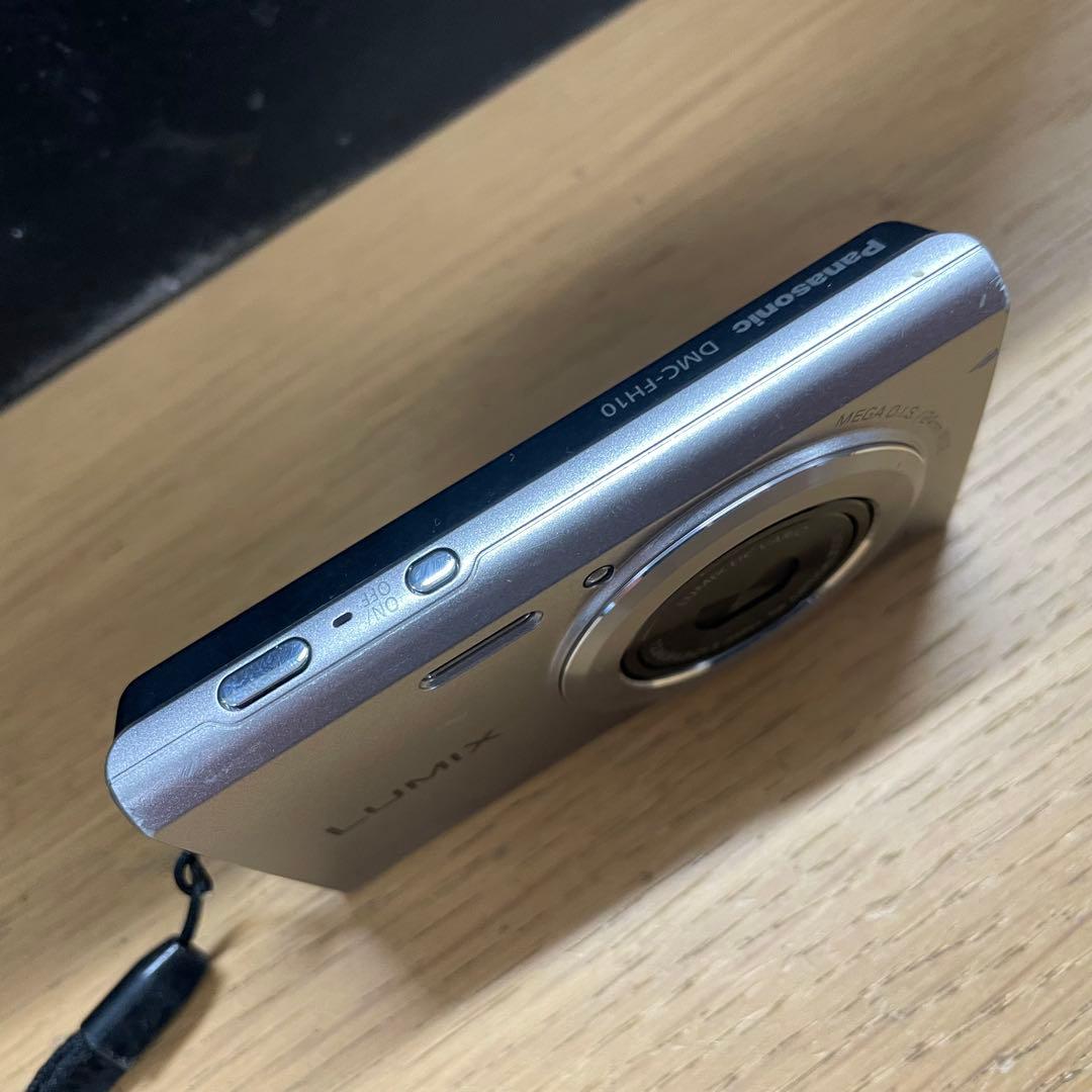 動作品Panasonic LUMIX DMC-FH10 コンパクトデジタルカメラ