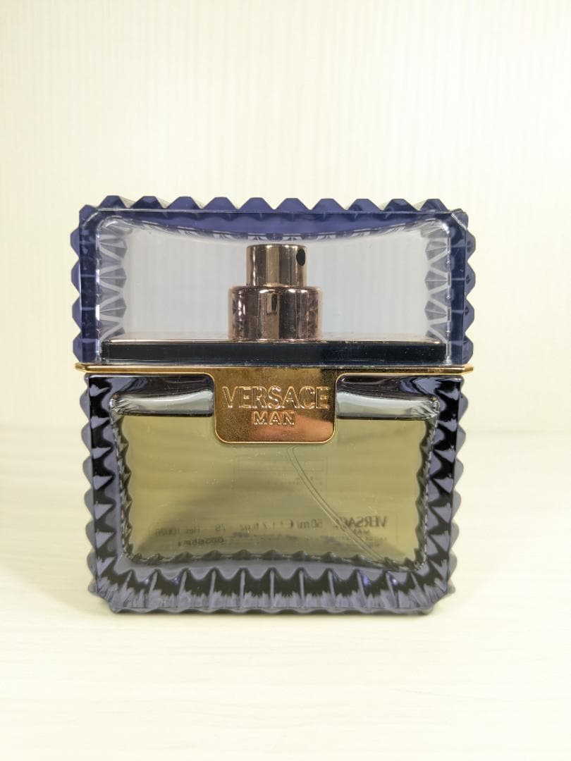 希少　ヴェルサーチ　マン　オードトワレ　パープル　50ml