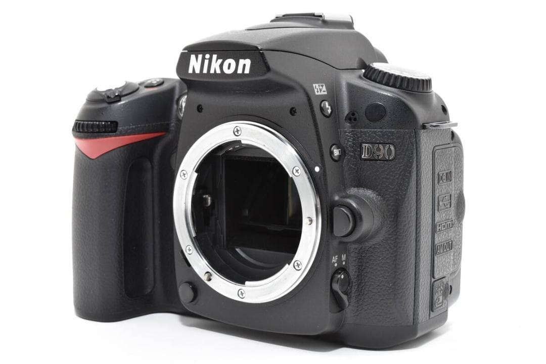 ニコン　Nikon D90 ボディ 《S数12000回 充電器付 動作光学良好》