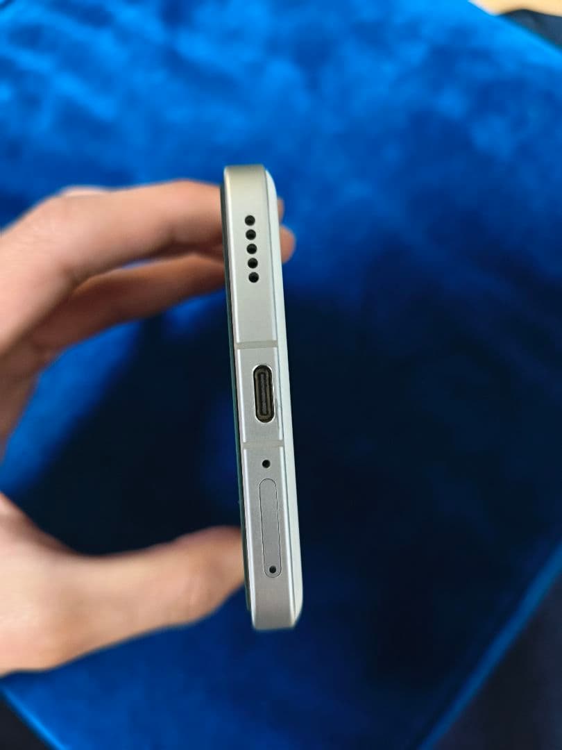 【さらに値下げ〜4/5迄】超美品！ poco f6 pro12GB＋512GB