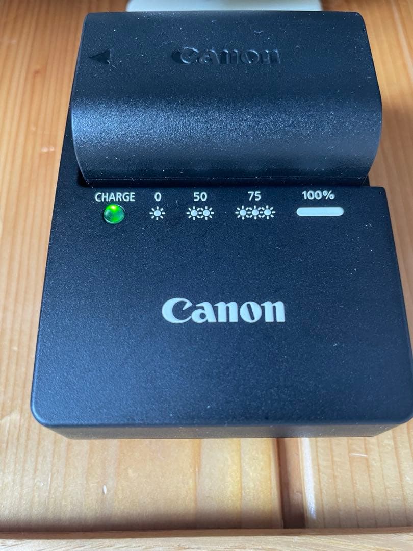 Canon EOS 7D Mark II デジタル一眼レフ