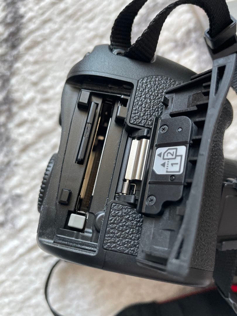 Canon EOS 7D Mark II デジタル一眼レフ