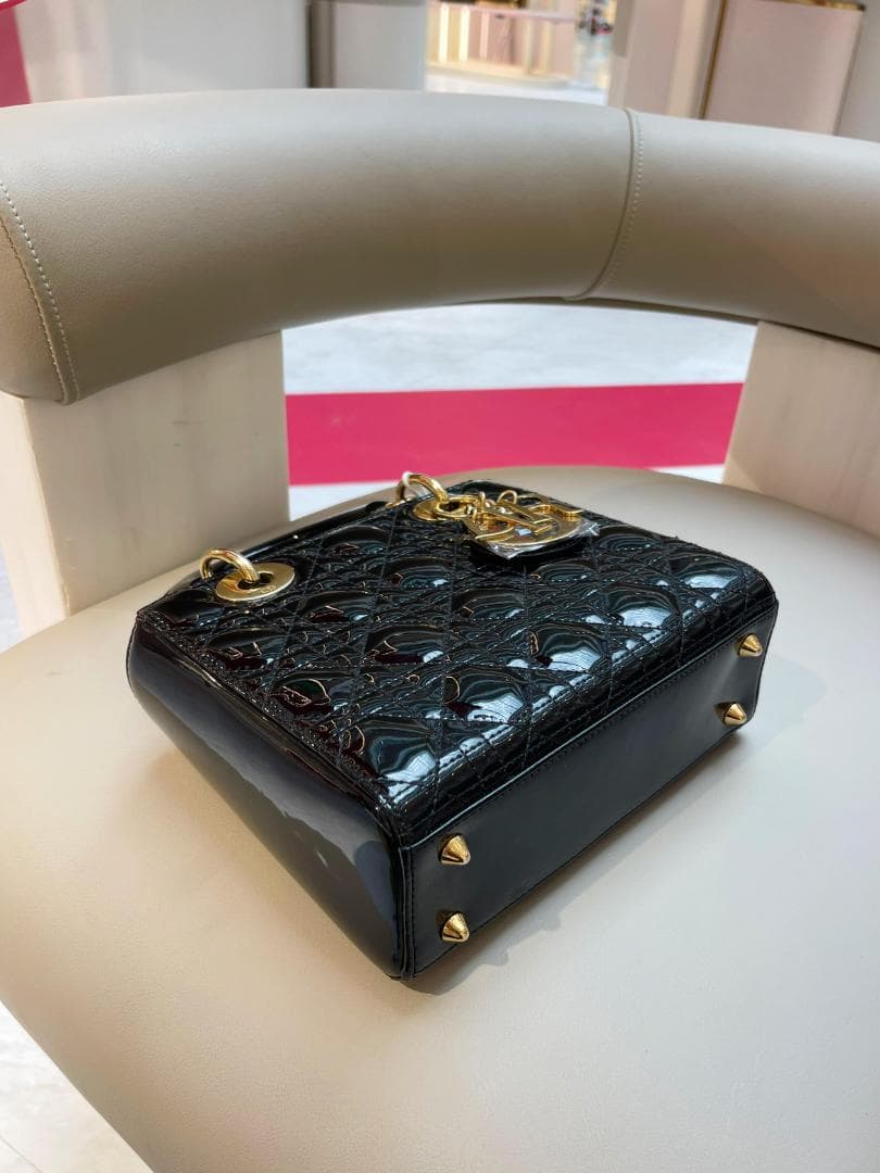 ブラック エナメル ハンドバッグ 金具 シングルハンドル レディース 美品