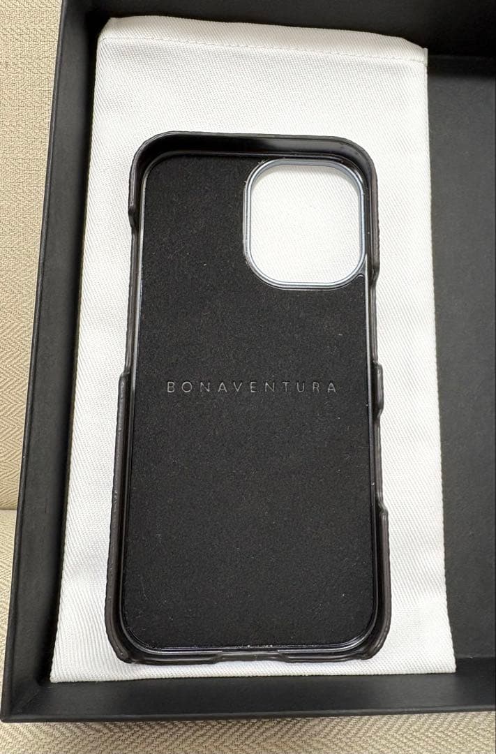 ボナベンチュラ　iPhone16 バックカバーケース　スマホケース　グレージュ