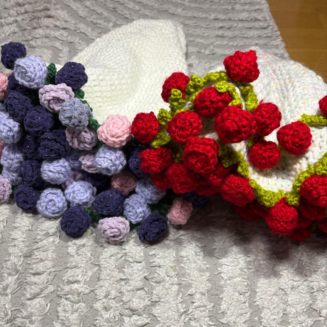 バラの花束ブランケット直径85センチメートル　58本の大きなバラストールとしても