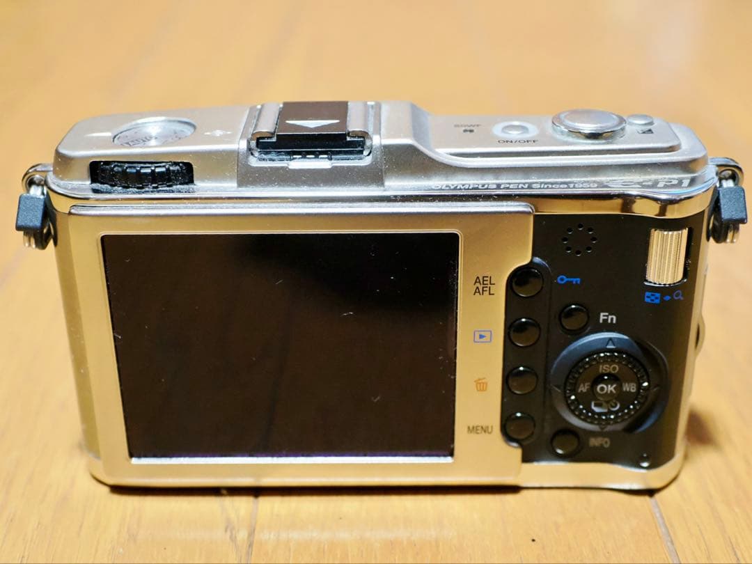 OLYMPUS PEN E-P1 ツインレンズキット(17mm+1442mm)