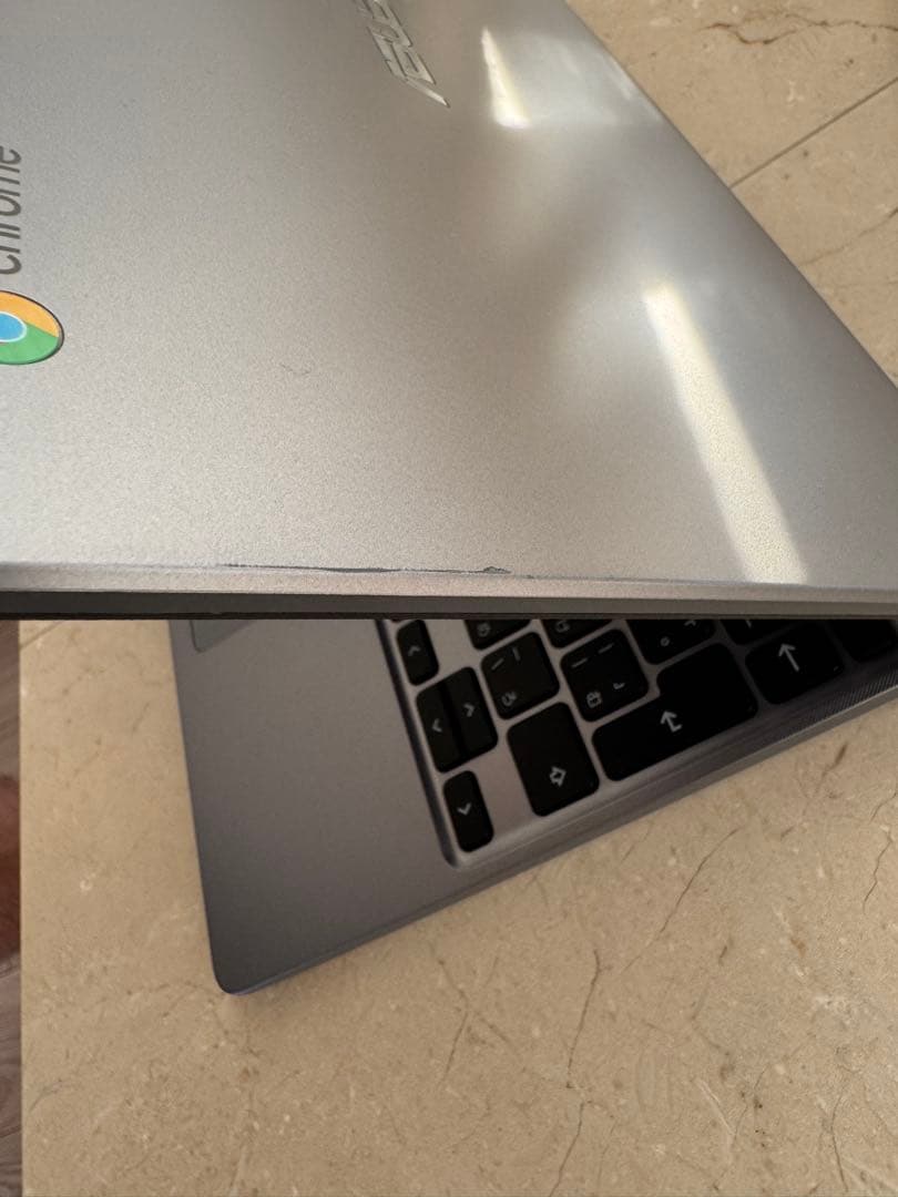 ASUS Chromebook 本体 C223N